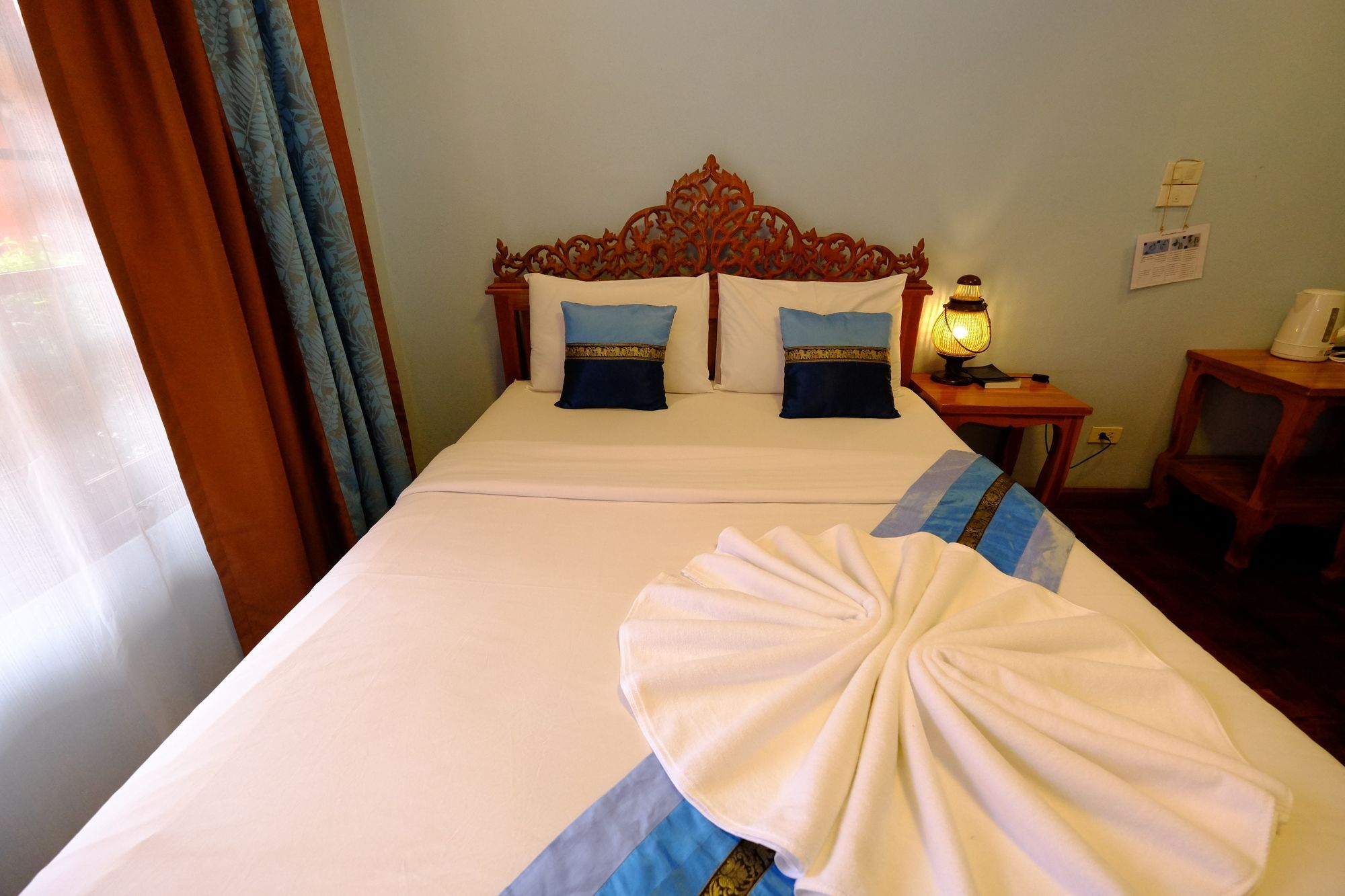 Chok-Wasana Guest House Mae Sariang Exteriör bild